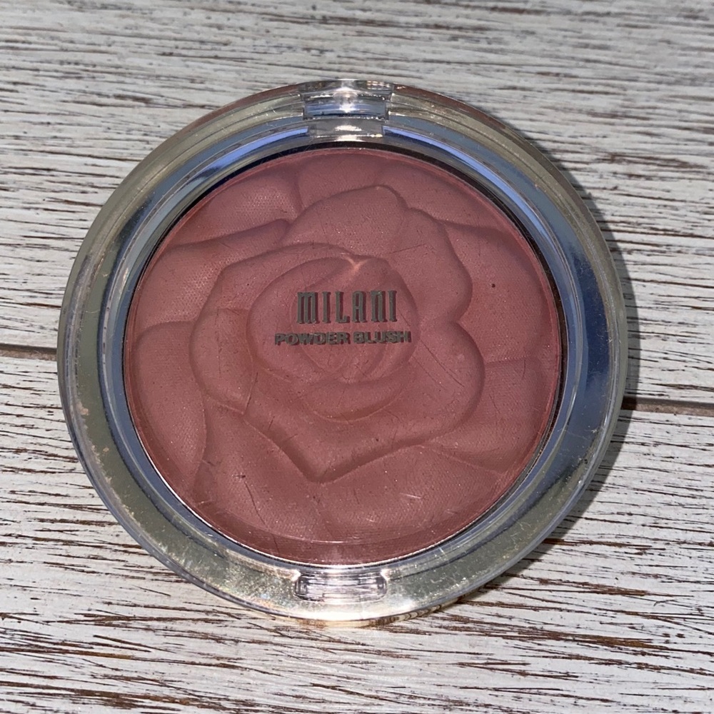 Milani romantic rose blush
